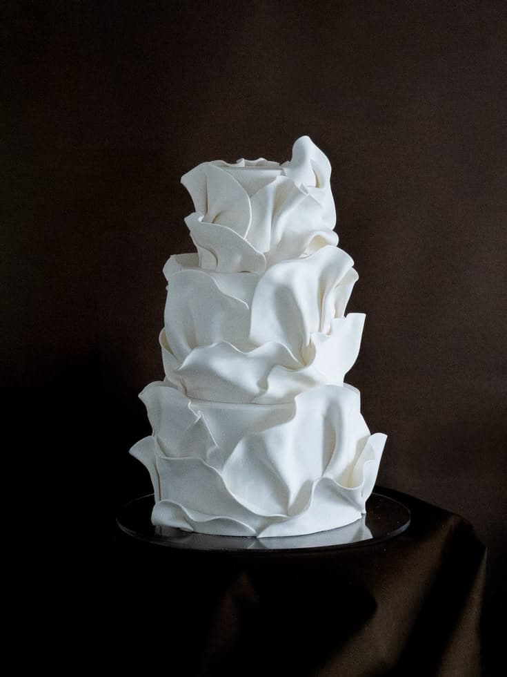 /images/cakes/blooming-wave-cake.jpg