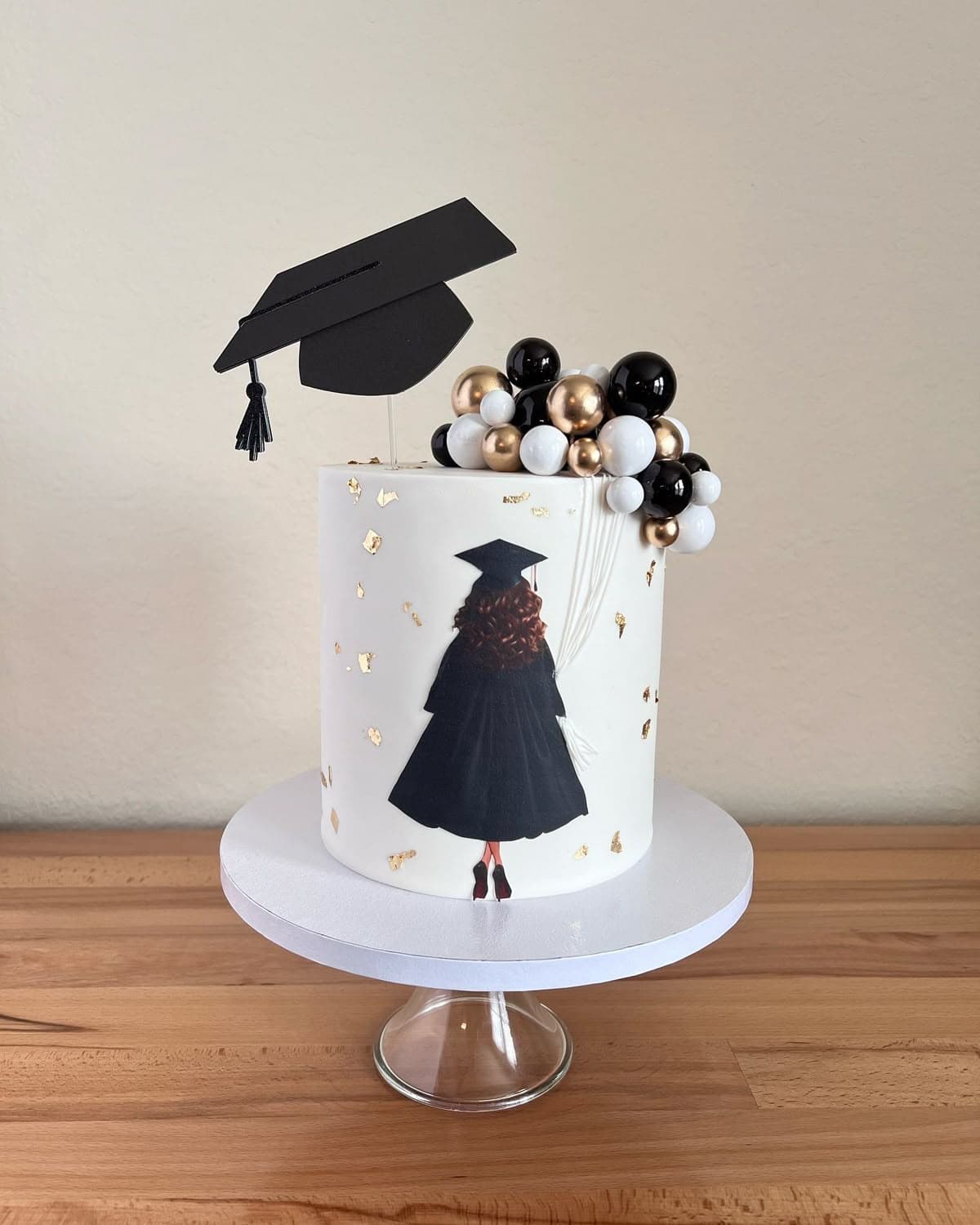 /images/cakes/customized-cake.jpg